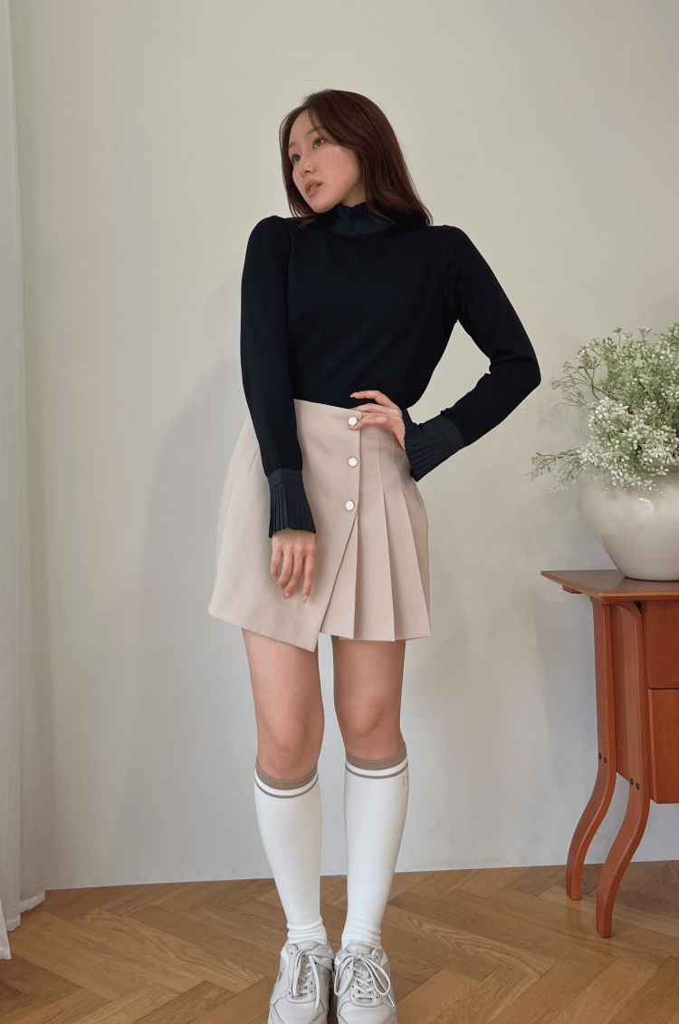 Classic pleats skirt white