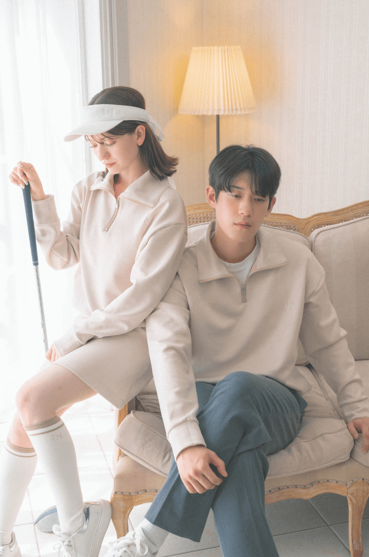 Mens Mochi suède zip top beige