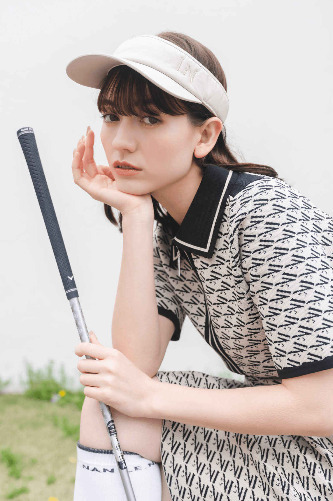 再販】Logo zip one-piece black – LE.NAN 再販】Logo zip one-piece black – LE.NAN