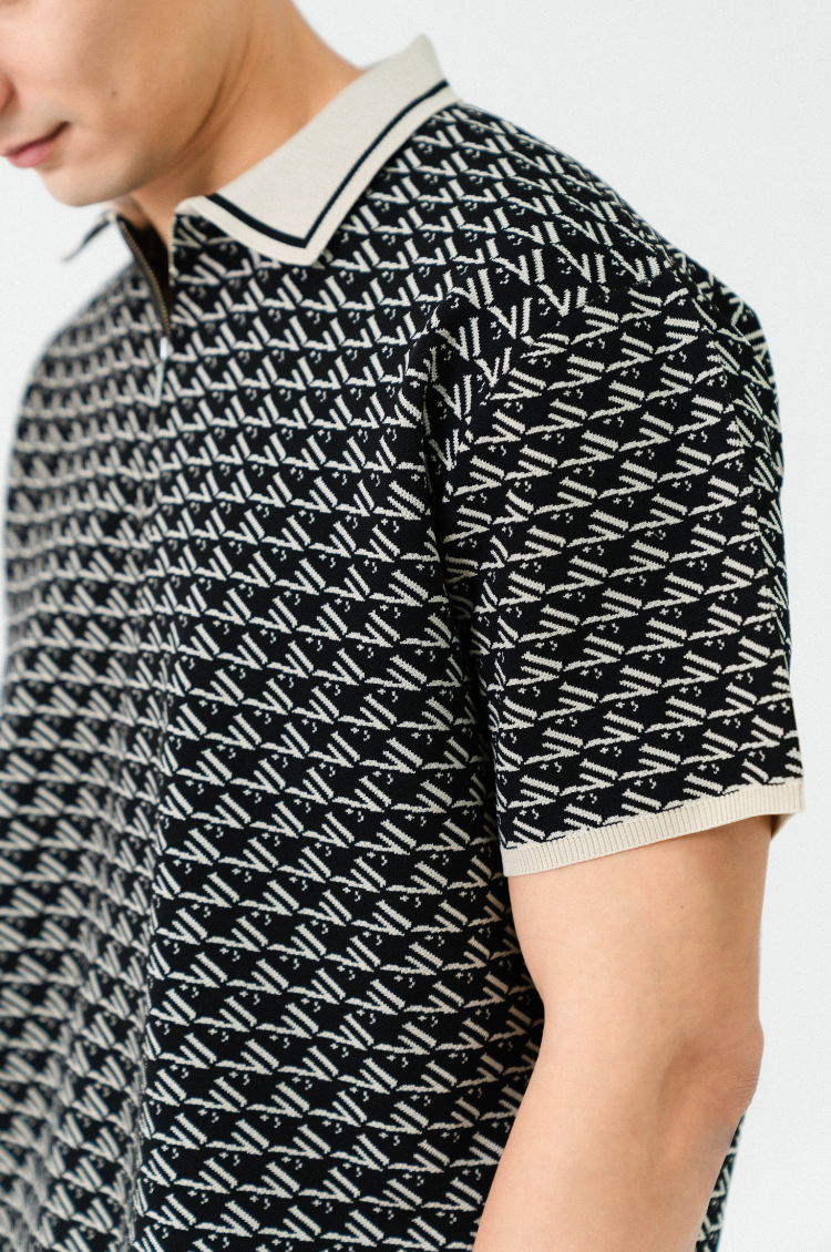 Logo Zip Top Black