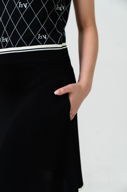 Logo V-Neck Knit Dress Black